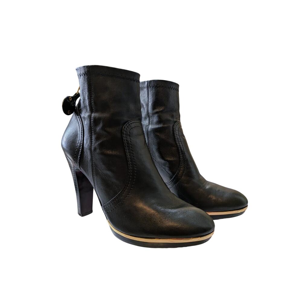 Tory Burch Black Leather Gold Logo Zip Ankle Boots Size 7 Luxury Minimalist